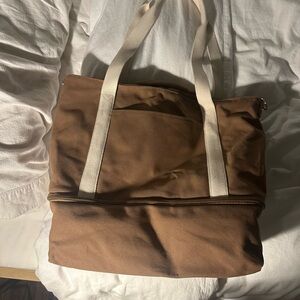 Lo and Sons Catalina Deluxe Tote Caramel and Beige Canvas